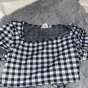 Gingham black and white crop top